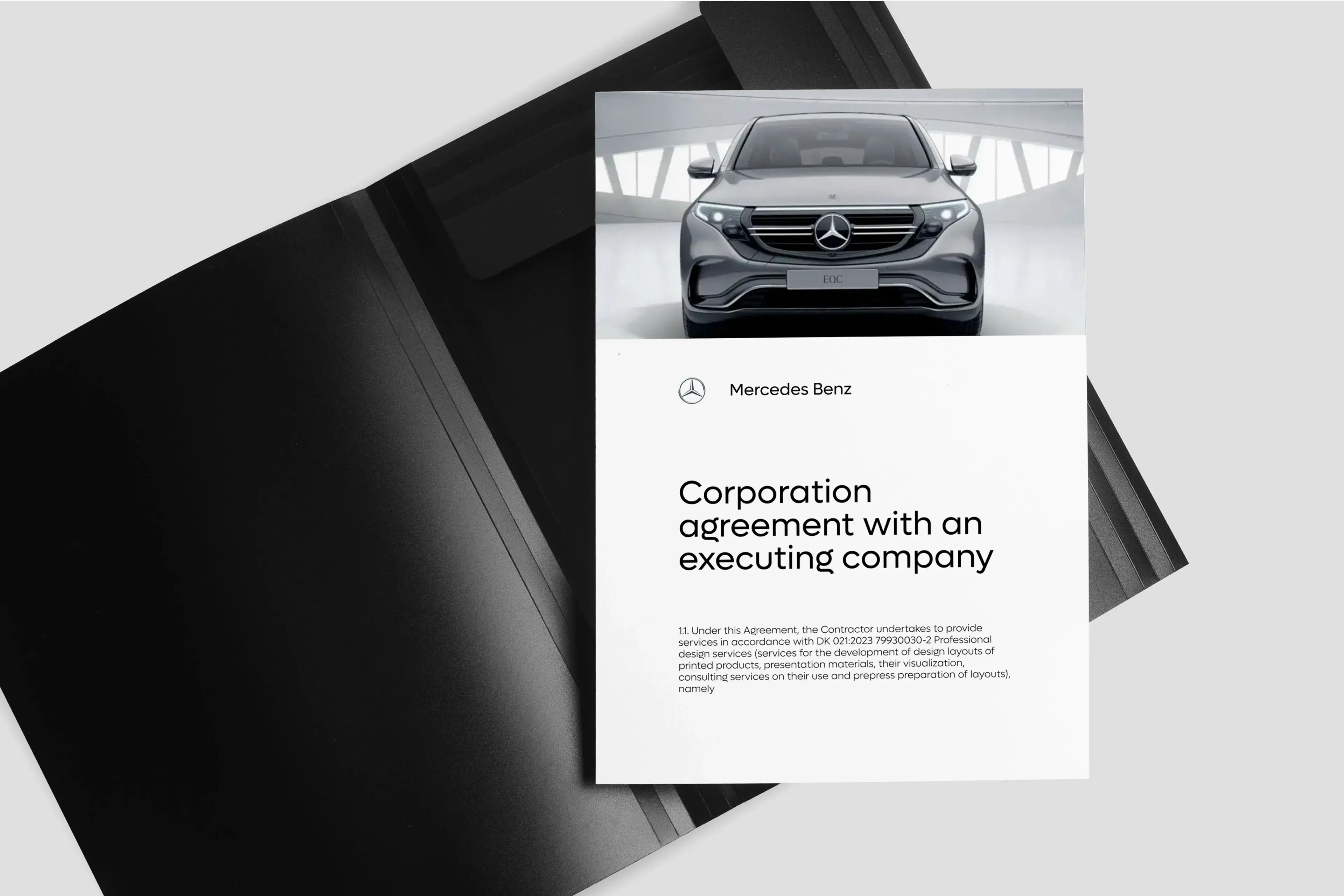 Design visual of the Mercedes-Benz GLC 300e showcasing web application branding and design. Design visual of the Mercedes-Benz GLC 300e showcasing web application branding and design.