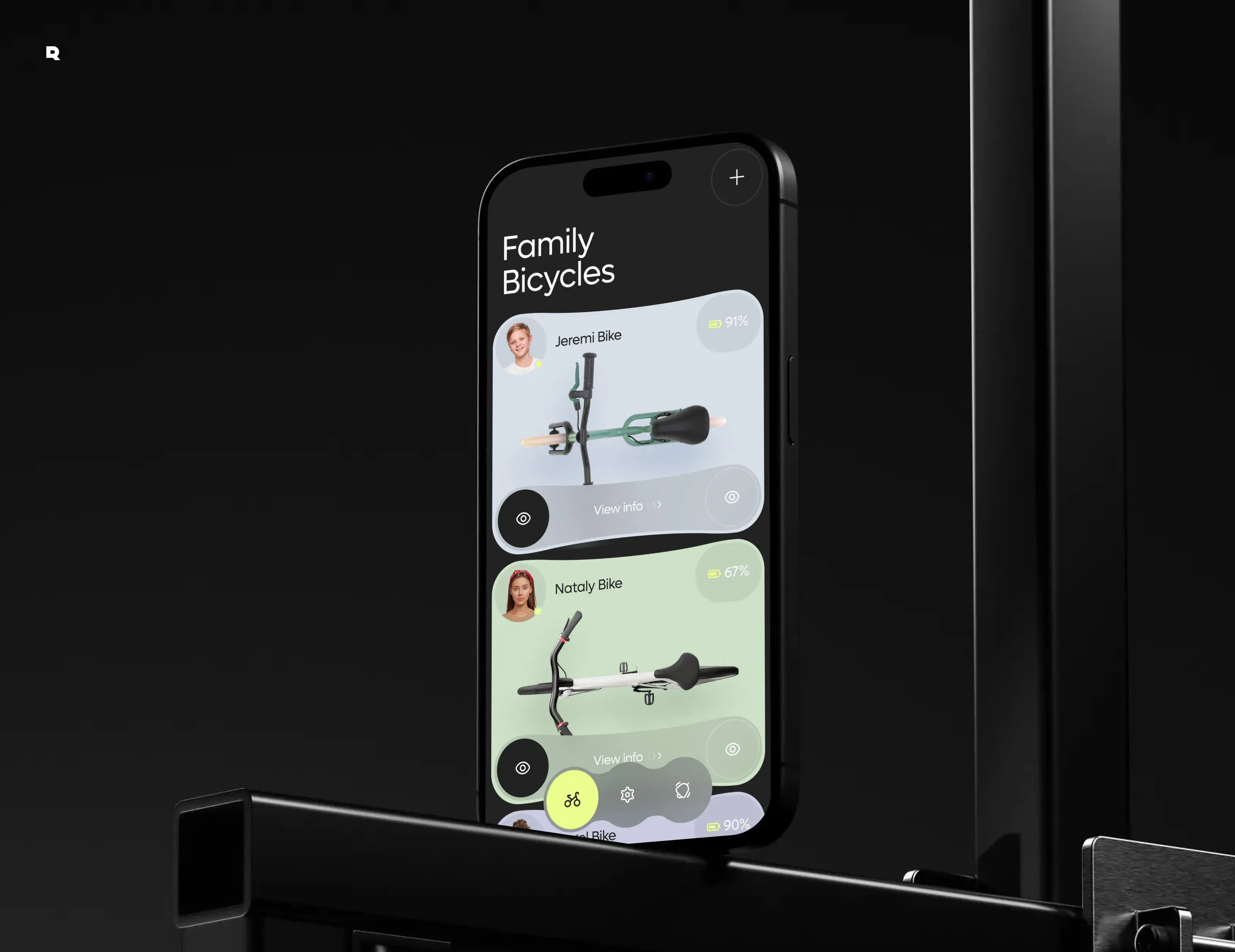 Screenshot of the bike app interface listing bikes like 'Jeremi Bike' with details.