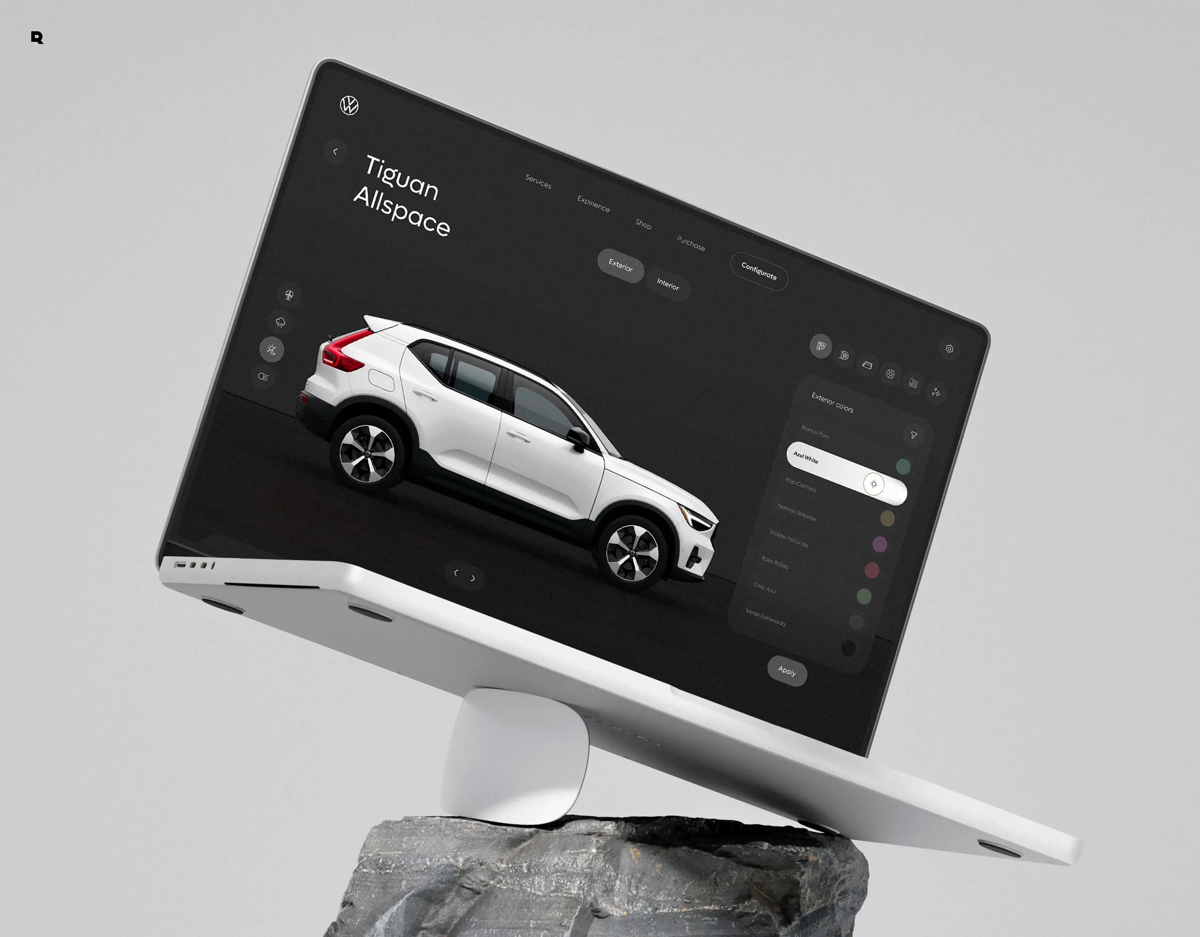 Screenshot of a Nissan Juke shown on a screen, illustrating UI/UX design.